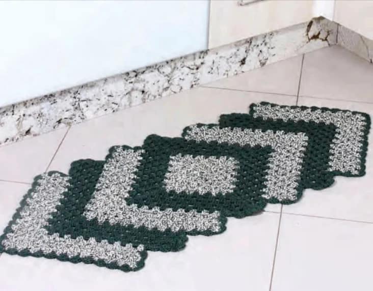 Varandas e Áreas Externas: Tapetes de Crochê Resistentes e Cheios de Personalidade - inspiração 2