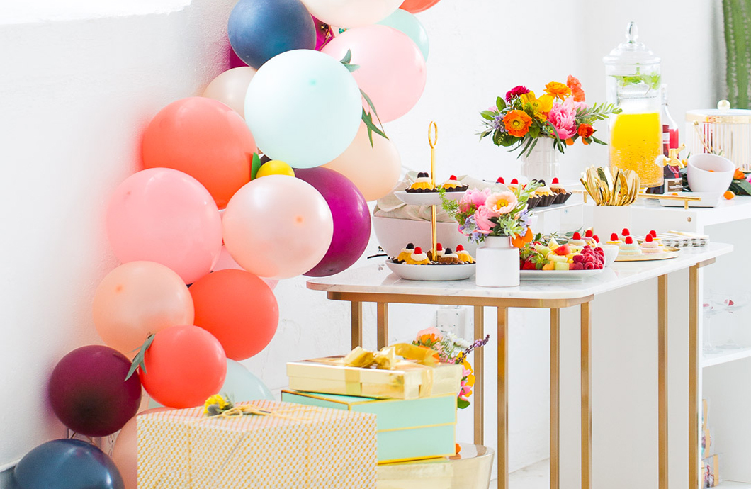 Decoração Aquática Criativa: De Boias Divertidas a Elementos Flutuantes - inspiração 1