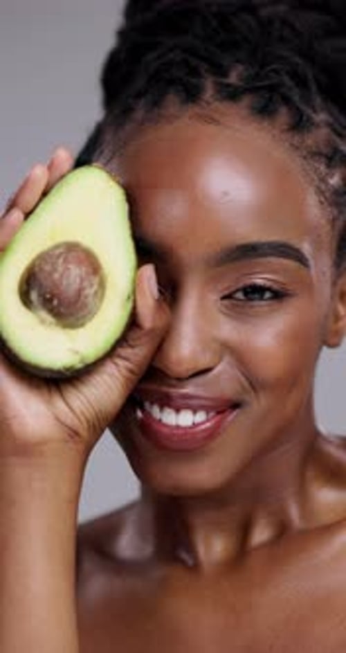 Cabelos Brilhantes e Sedosos: A Máscara de Abacate Que Transforma - inspiração 2