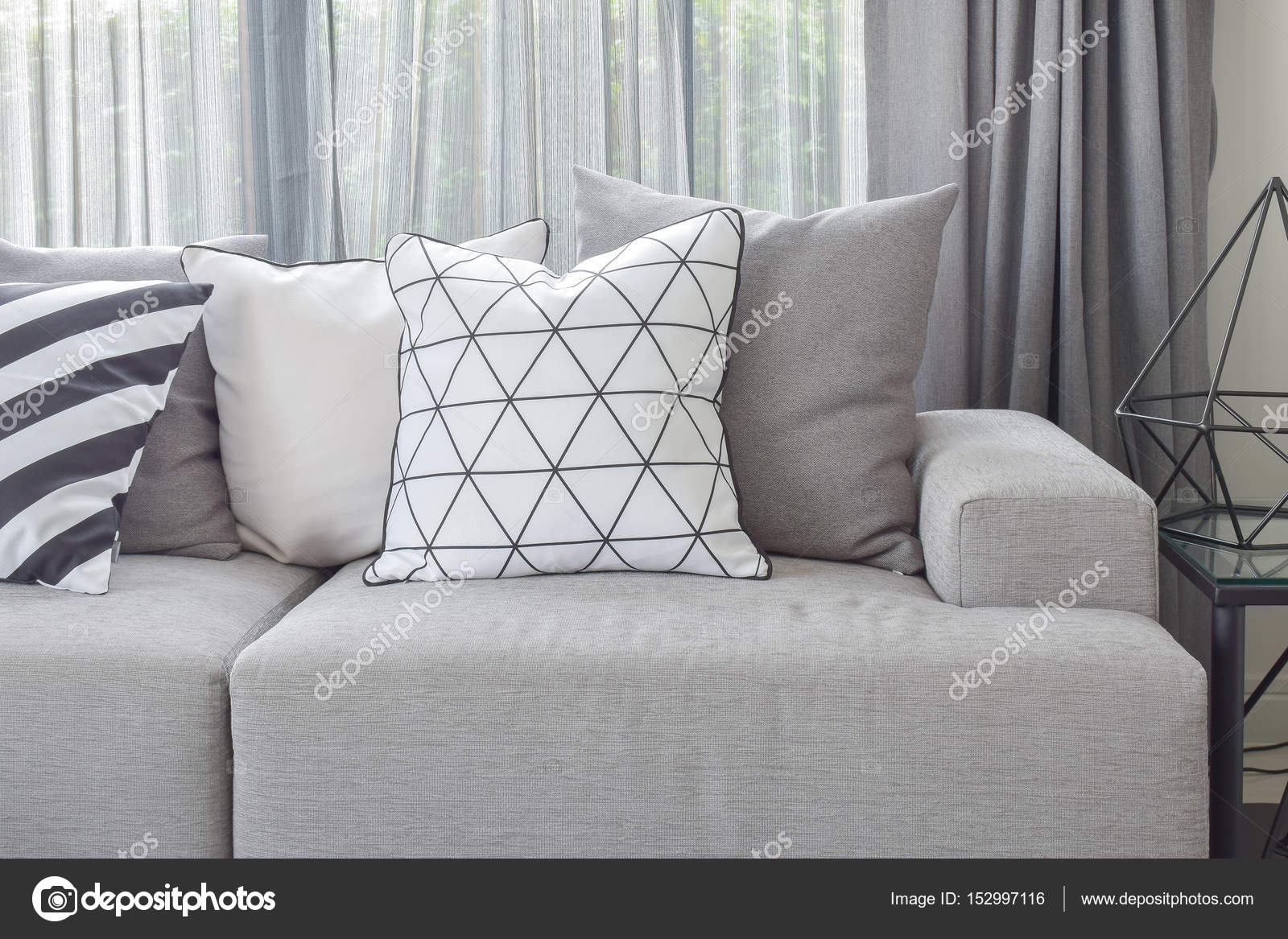 Almofadas para Cada Cantinho: Do Centro ao Canto do Sofá - inspiração 2