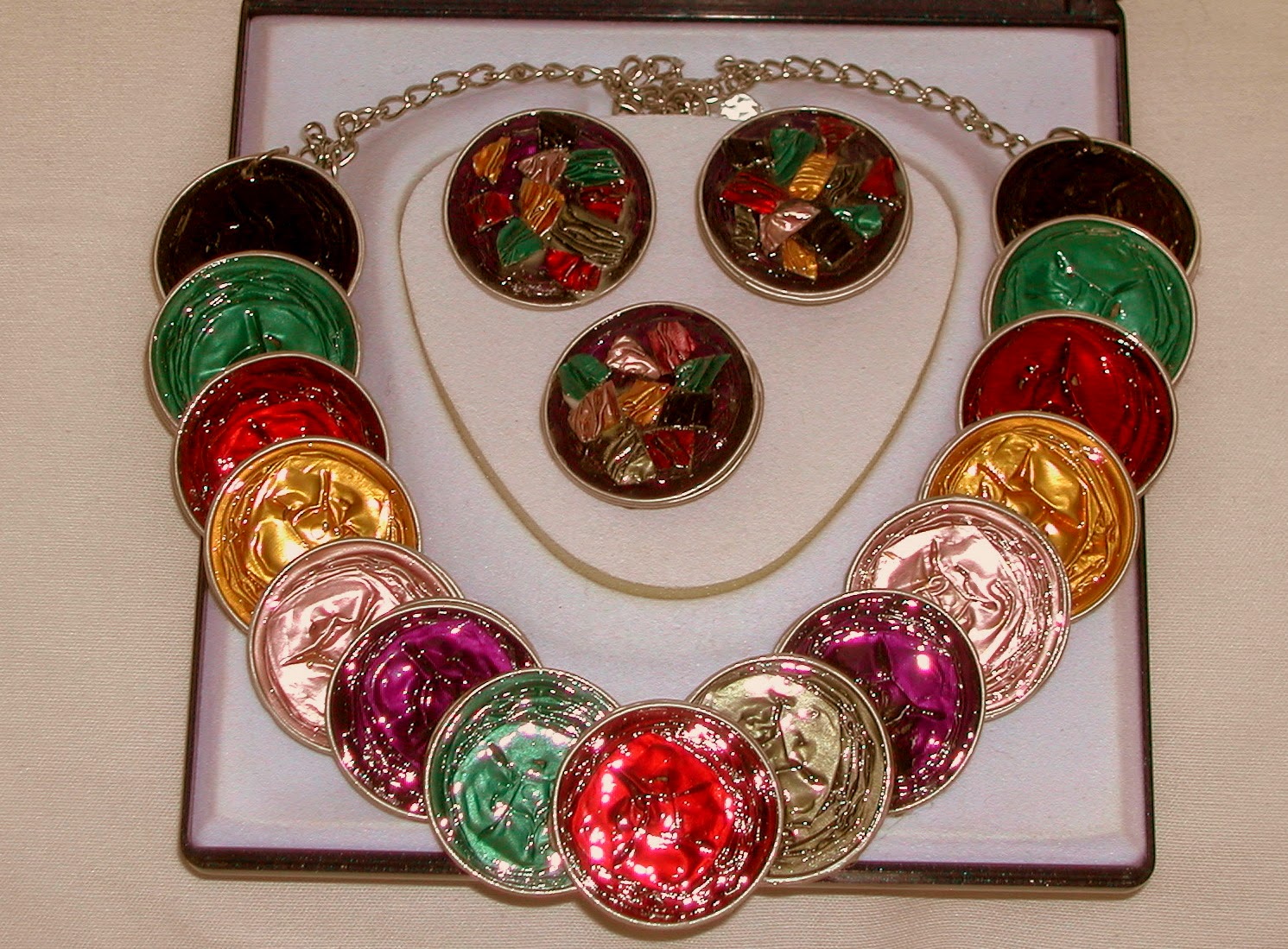 Decoração com Charme: Quadros, Vasos e Objetos Decorativos Únicos - inspiração 2