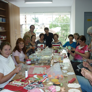 Encontrando Espaços Colaborativos: Onde Criar e Expor? - inspiração 1