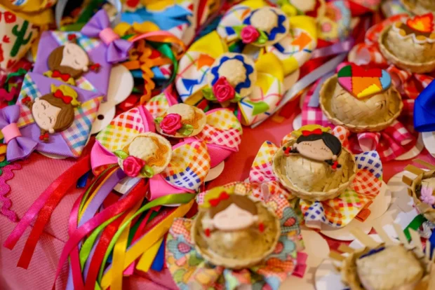 Espantalhos Charmosos: Dando Vida ao Clima Junino - inspiração 1