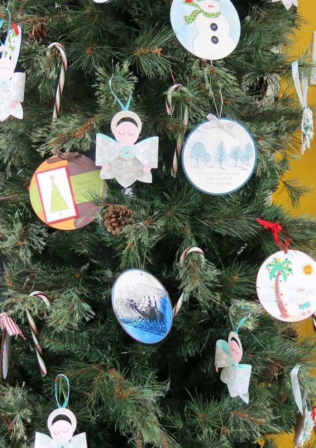 Flores e Estrelas Festivas: Técnicas de Corte e Acabamento - inspiração 2