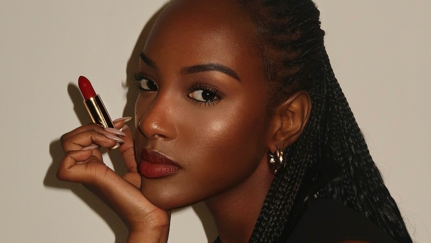 Aplicação Impecável: Dicas para um Contorno Preciso - inspiração 1