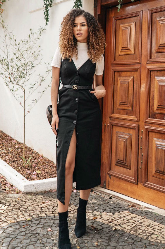 Vestido Longo Fluido com Bota Over-the-Knee: Drama e Charme - inspiração 1
