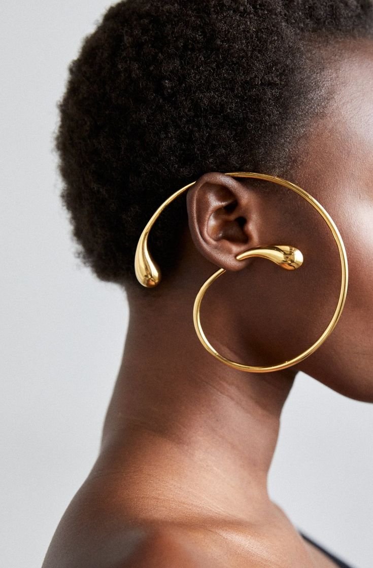 O Poder dos Maxi Brincos Geométricos - inspiração 1