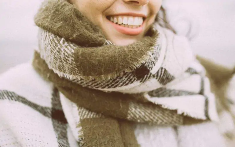 Amarrado Duplo: Estilo e Proteção Contra o Frio - inspiração 1