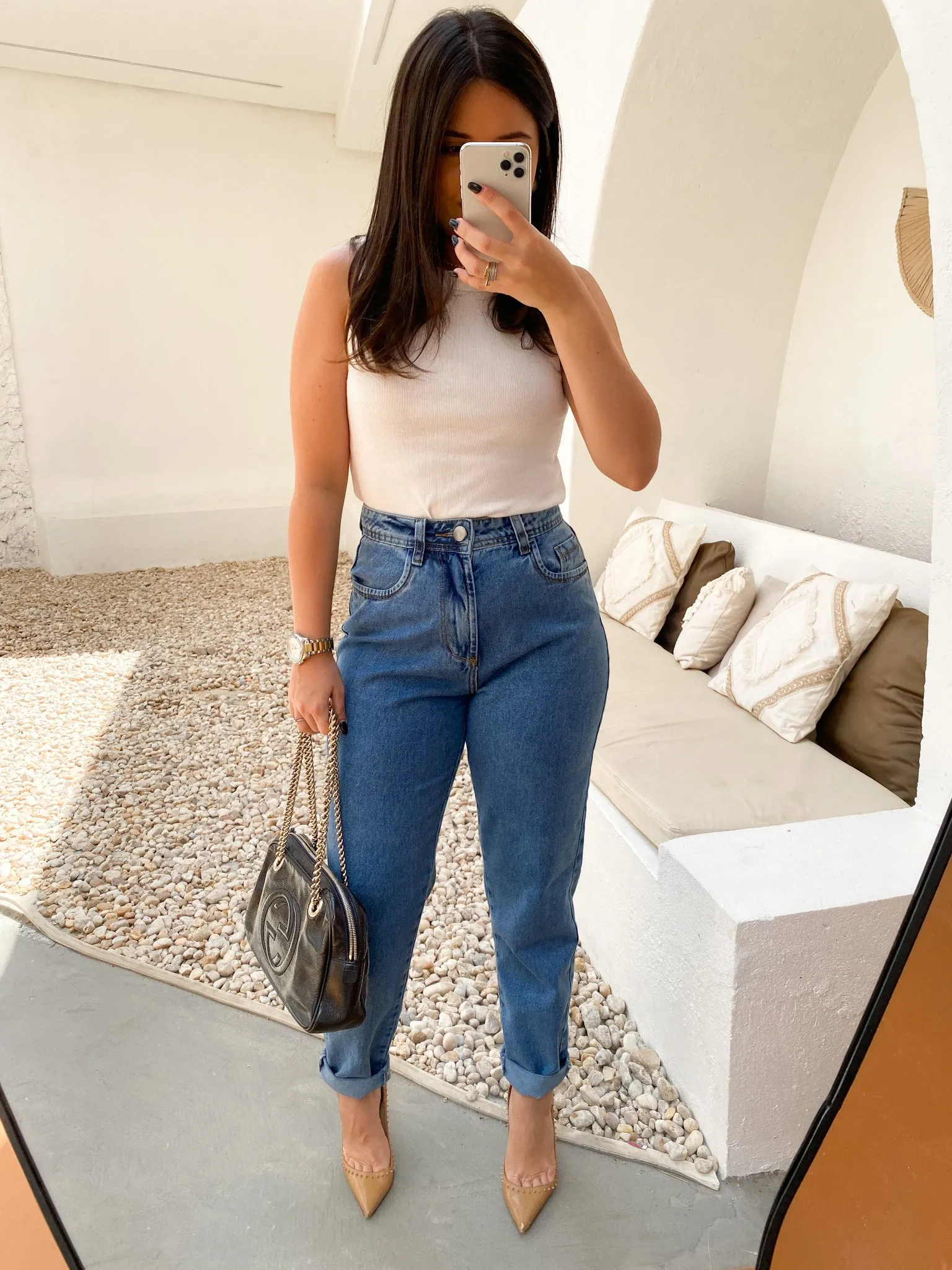 Arrase com Camisetas e Tops: O Toque Despojado e Moderno - inspiração 1