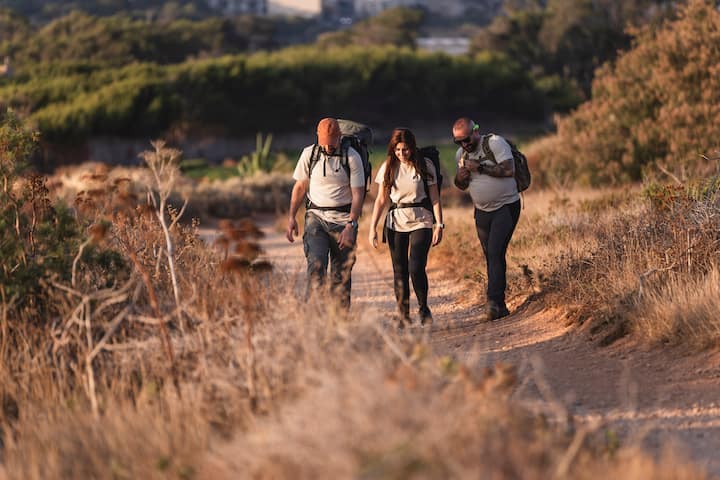 Prepare-se com Roupas e Calçados Adequados - inspiração 1