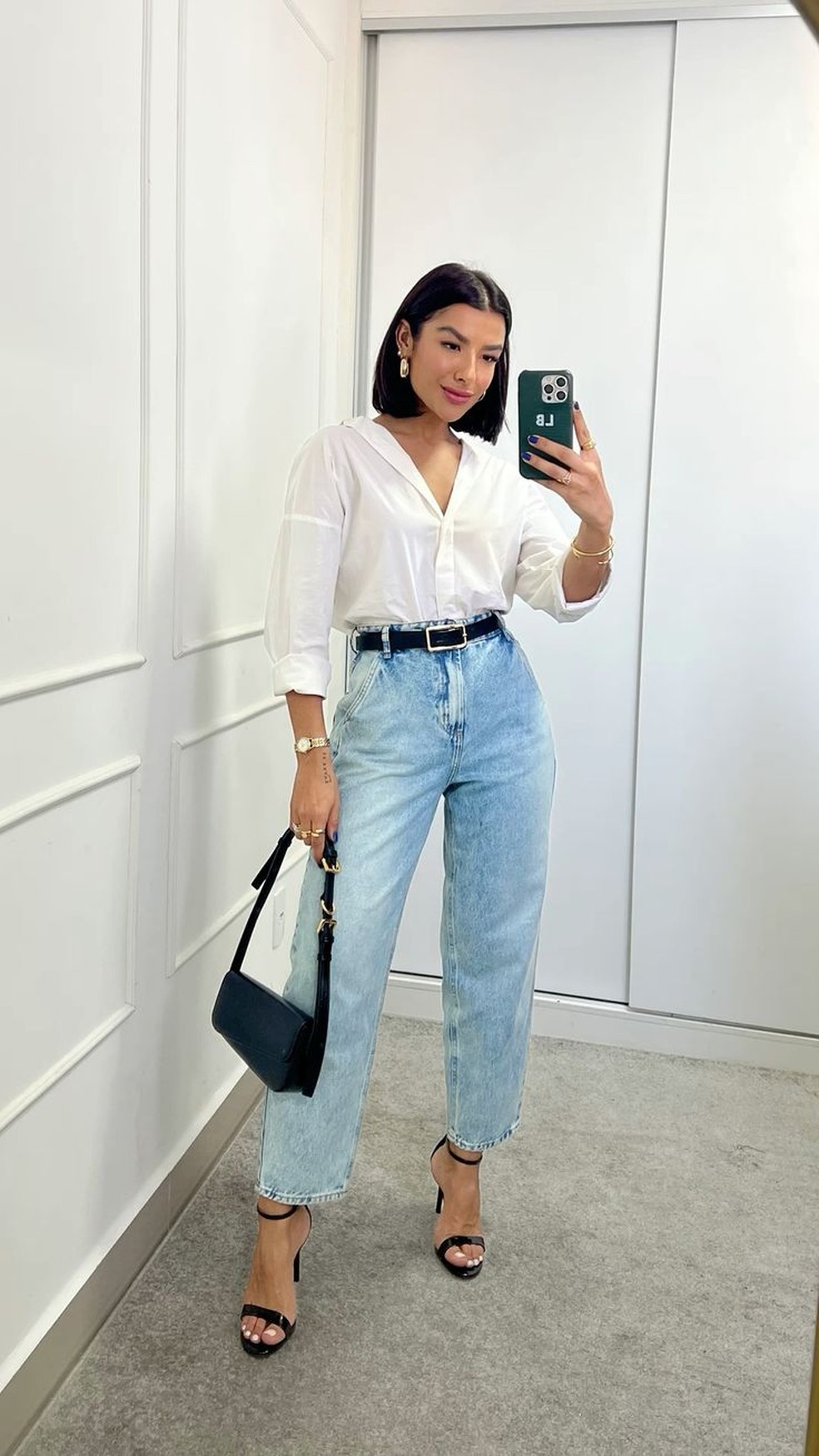 O Truque da Camisa: Como Dobrar e Amarrar para um Toque Especial - inspiração 2