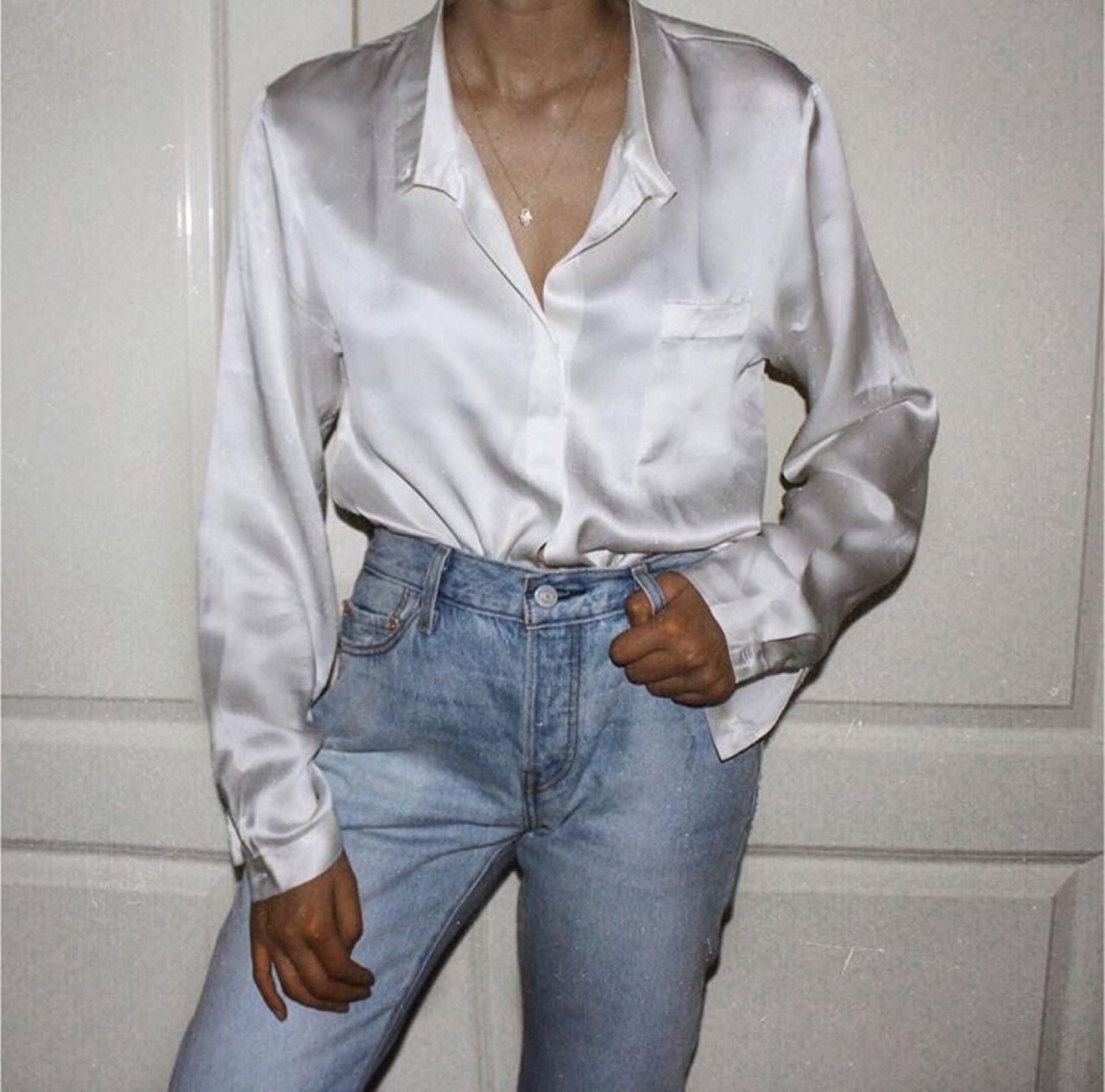 Elegância Noturna: Camisa de Cetim em Eventos Especiais - inspiração 1