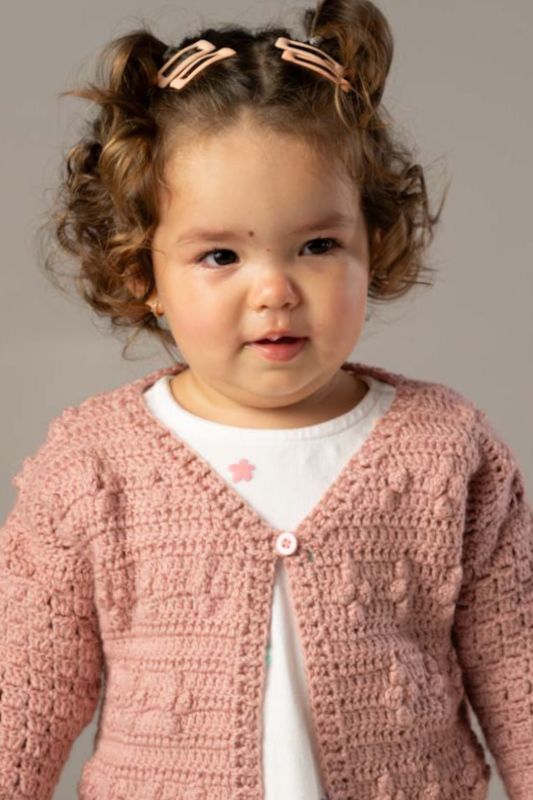 Estilos Versáteis: Do Casaco para Passeio ao Look Festa - inspiração 1