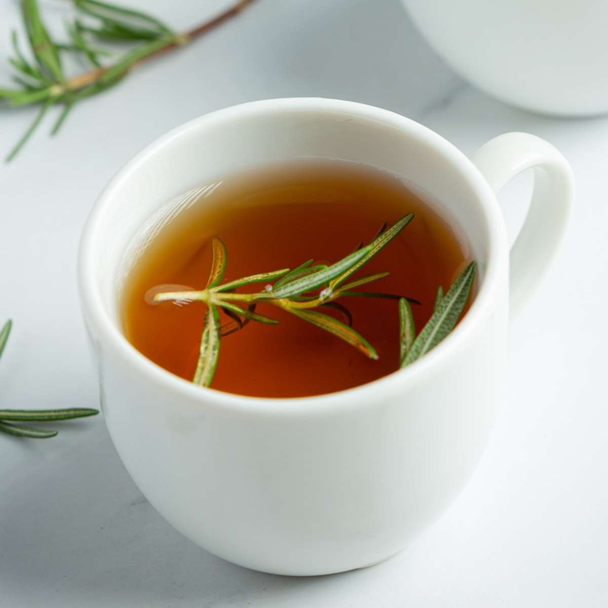 Chá de alecrim e o ciclo menstrual: alívio e bem-estar feminino - inspiração 2