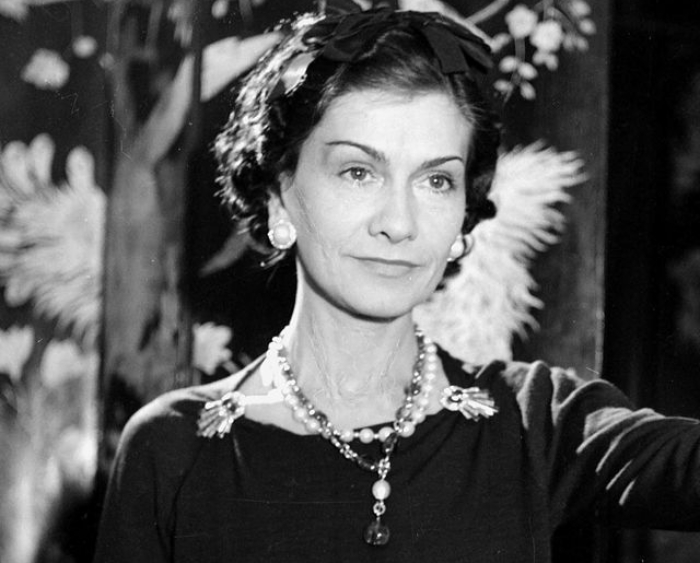 A Joalheria Chanel: O Brilho Que Complementa o Estilo - inspiração 1