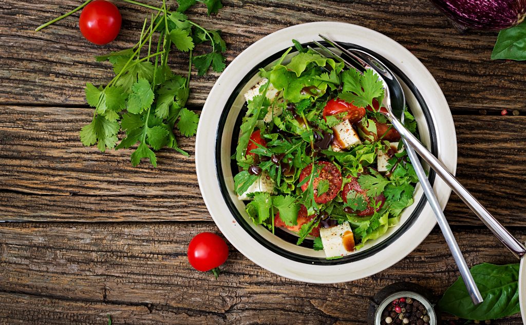 Cozinhando com Coentro Fresco: Dicas para Realçar o Aroma sem Perder a Leveza - inspiração 1