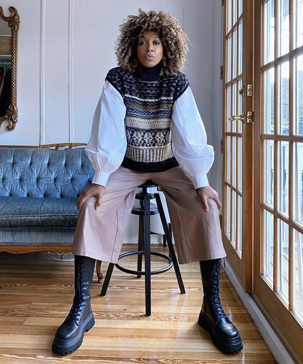 Visual Poderoso: Colete de Tricô com Calça de Couro - inspiração 2