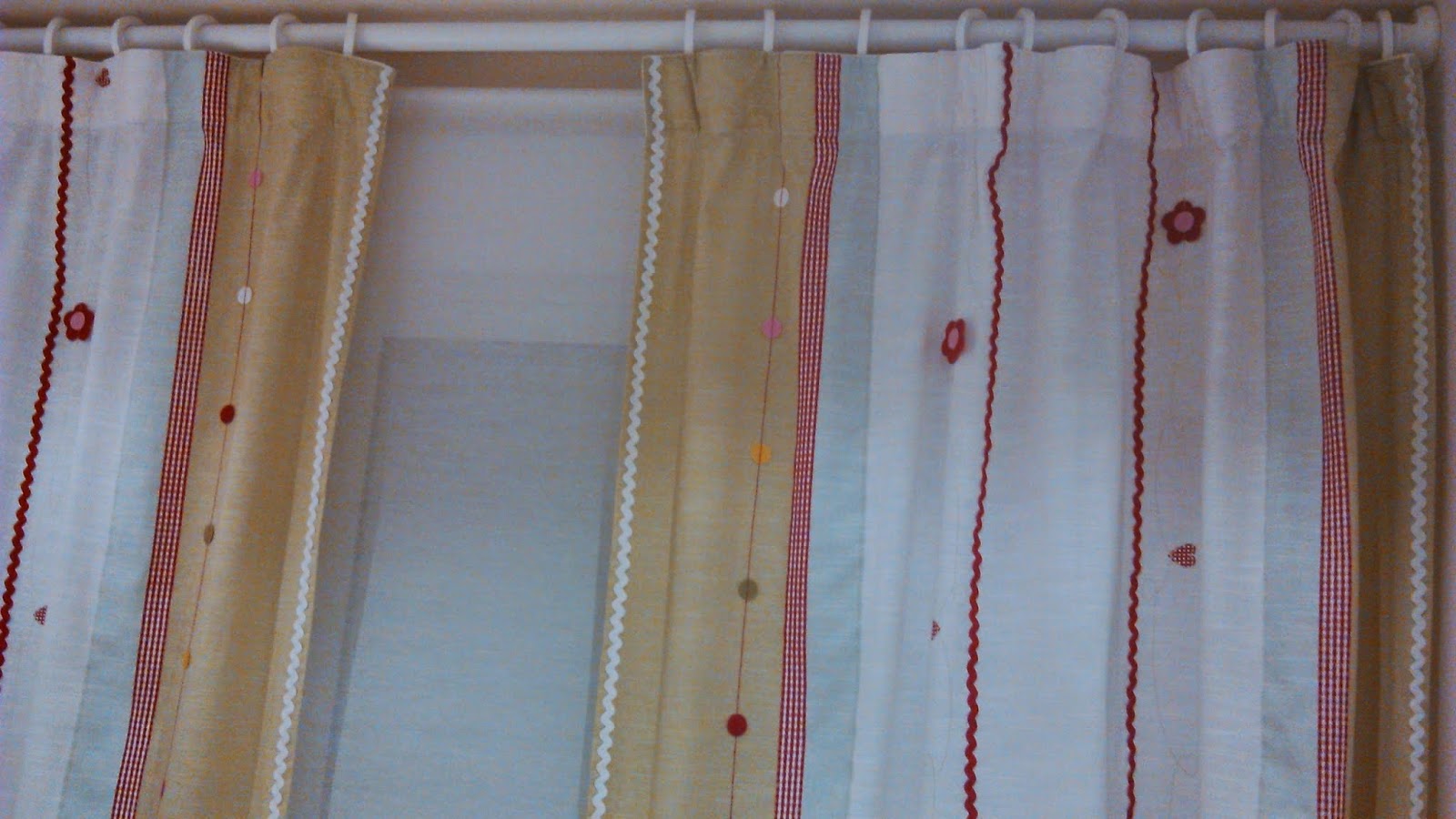 A Instalação Final: Pendurando Suas Novas Cortinas com Segurança - inspiração 2