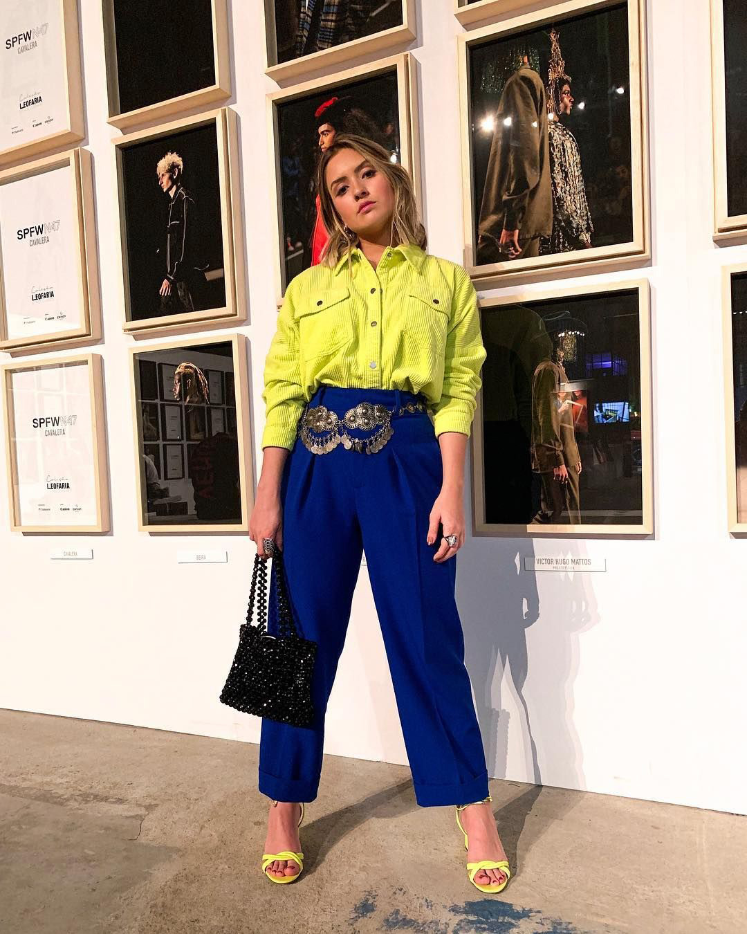 Neon em Ocasiões Específicas: Do Casual ao Sofisticado - inspiração 1