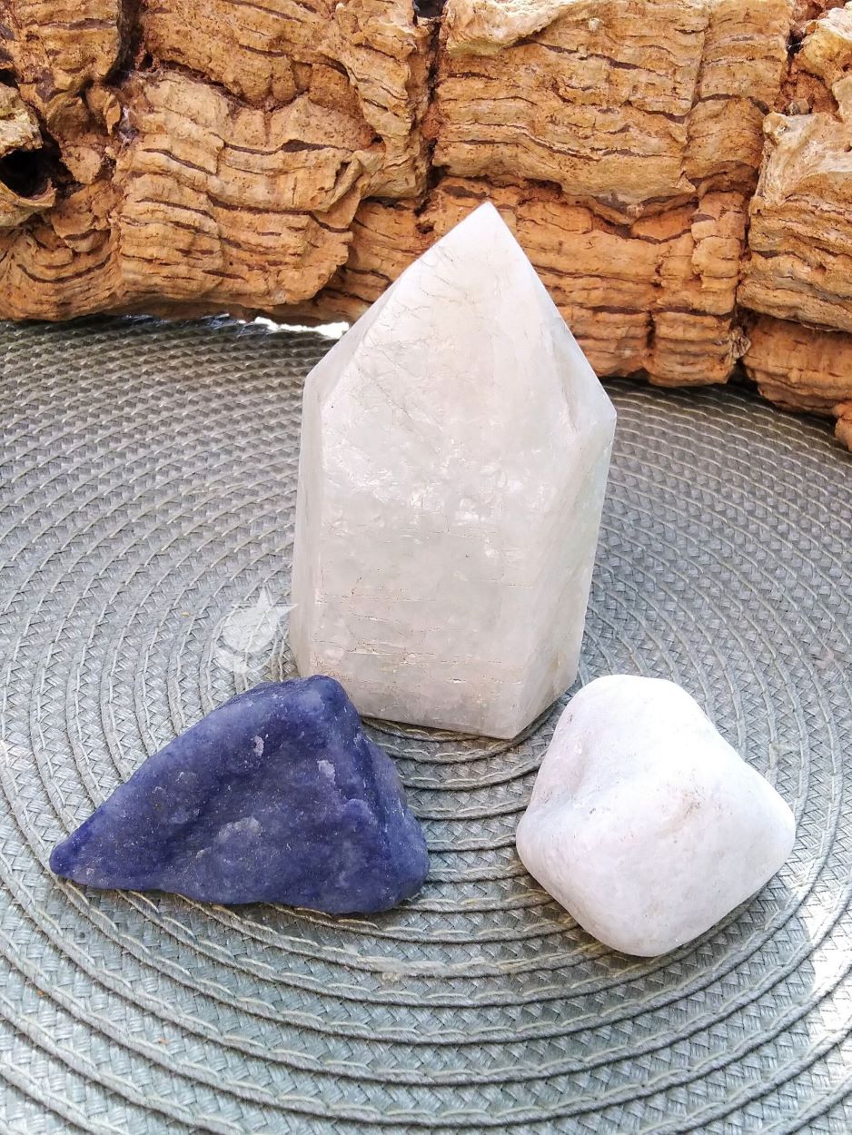 Quartzo Rosa: O Abraço do Amor Próprio para Dormir Bem - inspiração 1