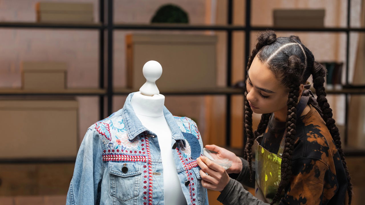 Usando Estêncil e Tintas para Tecido: Crie Estampas Únicas - inspiração 2
