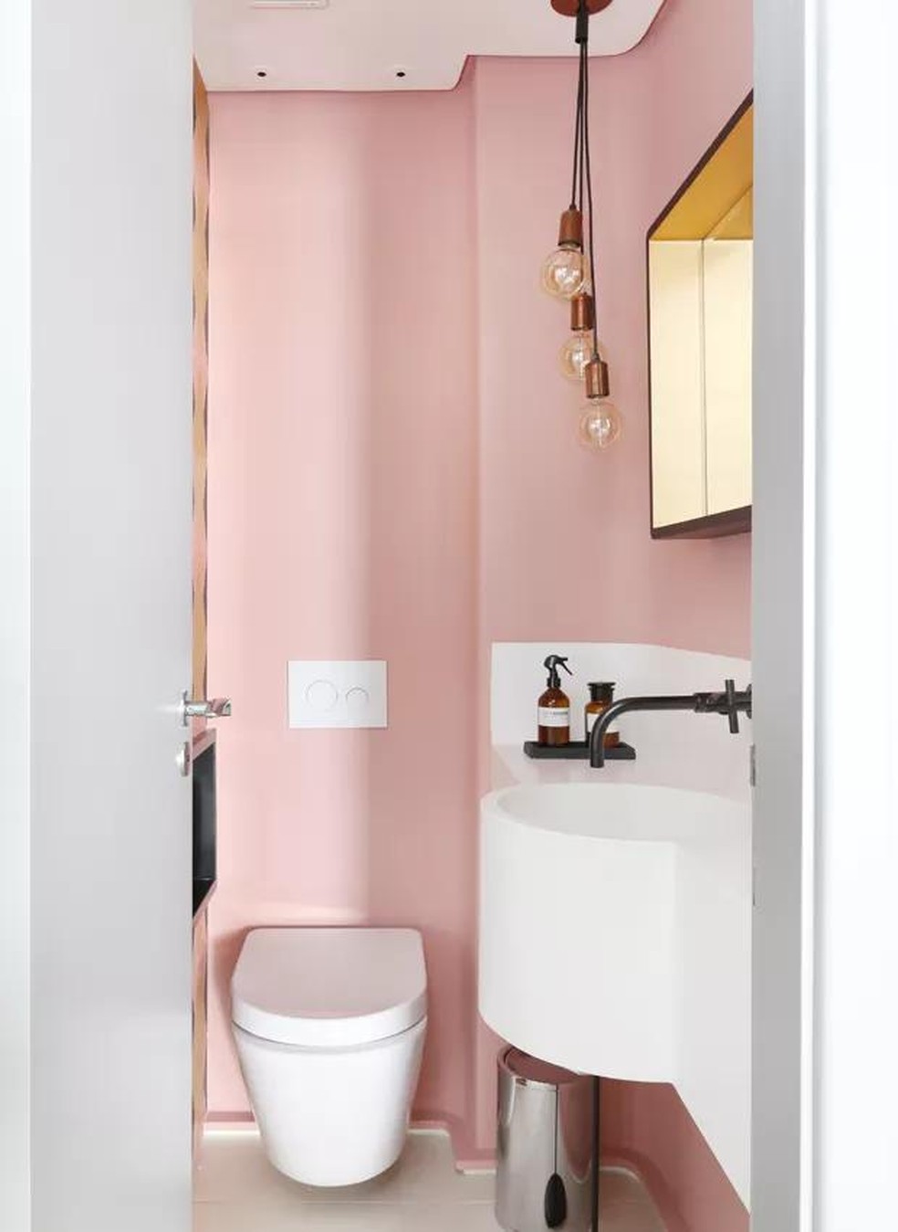 Rosa nos Revestimentos: Azulejos que Contam Histórias - inspiração 1