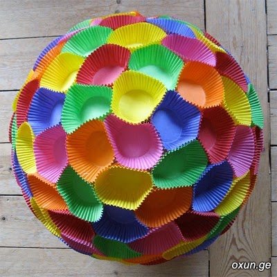 Centros de Mesa Criativos com Revistas e Jornais - inspiração 2