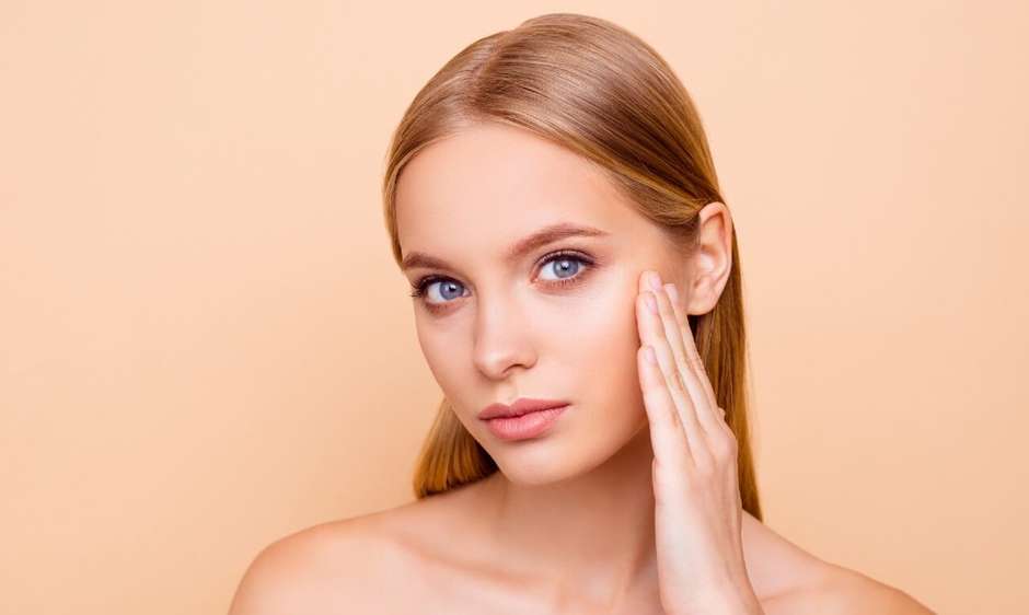 Corretivo Estratégico: Cobertura sem Pesar na Pele Oleosa - inspiração 1