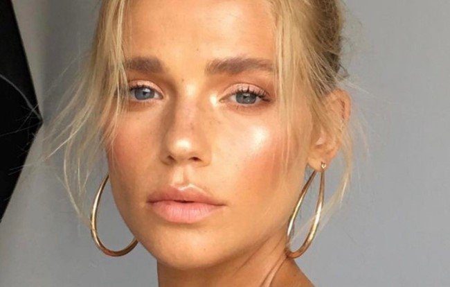 Blush e Contorno: Cores que Duram o Dia Todo - inspiração 1