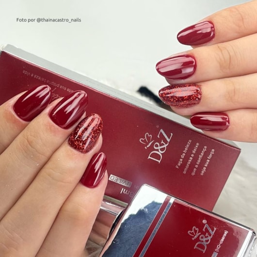 Tendências Atuais com Esmalte Vermelho Cereja Escuro - inspiração 1
