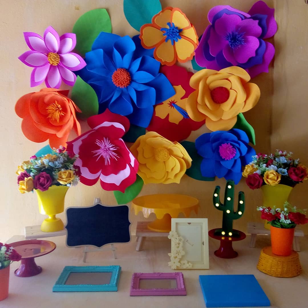 Flor de EVA Gigante: Dicas para um Impacto Visual Inesquecível em Decorações - inspiração 2