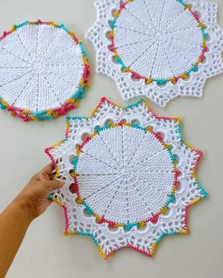 Sousplat Geométrico: Modernidade e Impacto Visual - inspiração 1