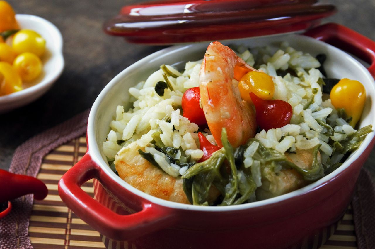 O Jambu em Pratos Regionais Icônicos: Tacacá e Pato no Tucupi - inspiração 1