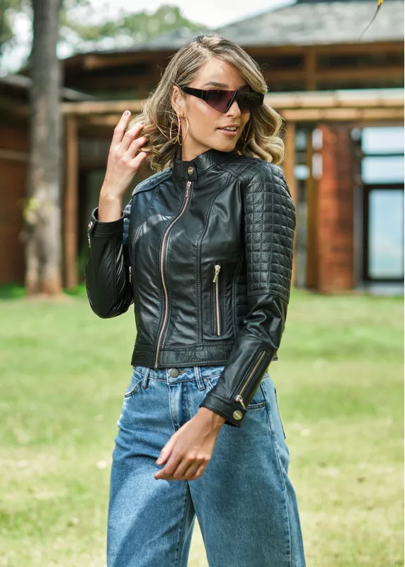 Combinando Jaqueta de Couro com Peças Clássicas - inspiração 1
