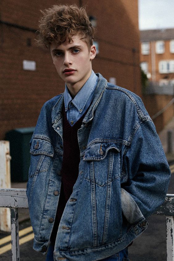 Look's Casuais para o Dia a Dia com a Jaqueta Jeans Oversized - inspiração 2