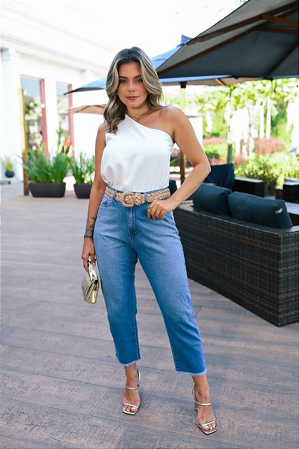 A Evolução do Mom Jeans: Modelos Que Podem Te Surpreender - inspiração 1