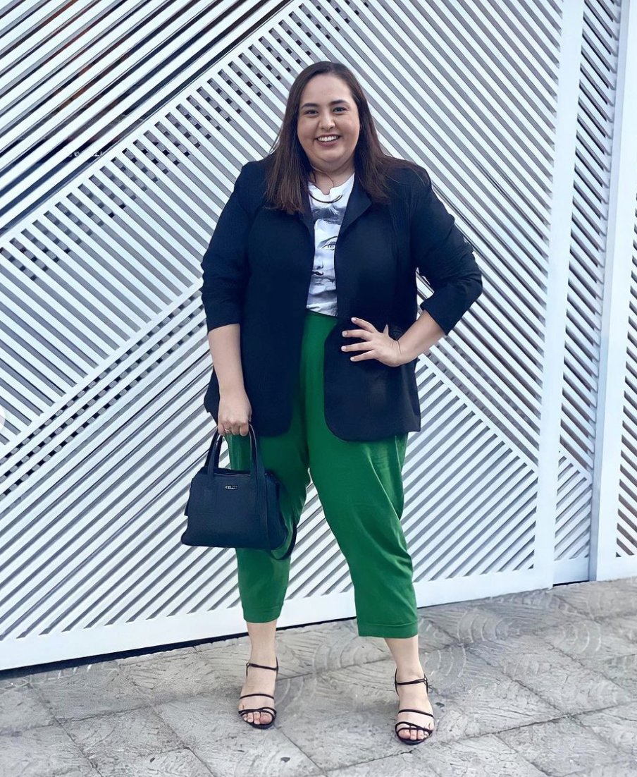 Blusas que Impressionam: Detalhes que Elevam seu Look - inspiração 2