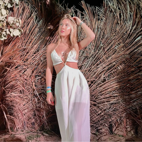 Cores Que Vibram: Do Branco Total aos Tons Vibrantes - inspiração 1