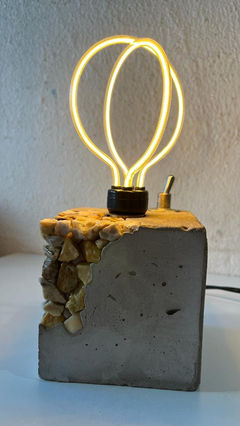 Iluminação Estratégica: Onde posicionar sua luminária de cimento para o máximo impacto - inspiração 1