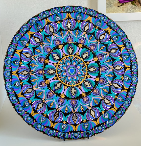 Mandala de Ponto Cruz e Bordado: Delicadeza em Cada Detalhe - inspiração 2