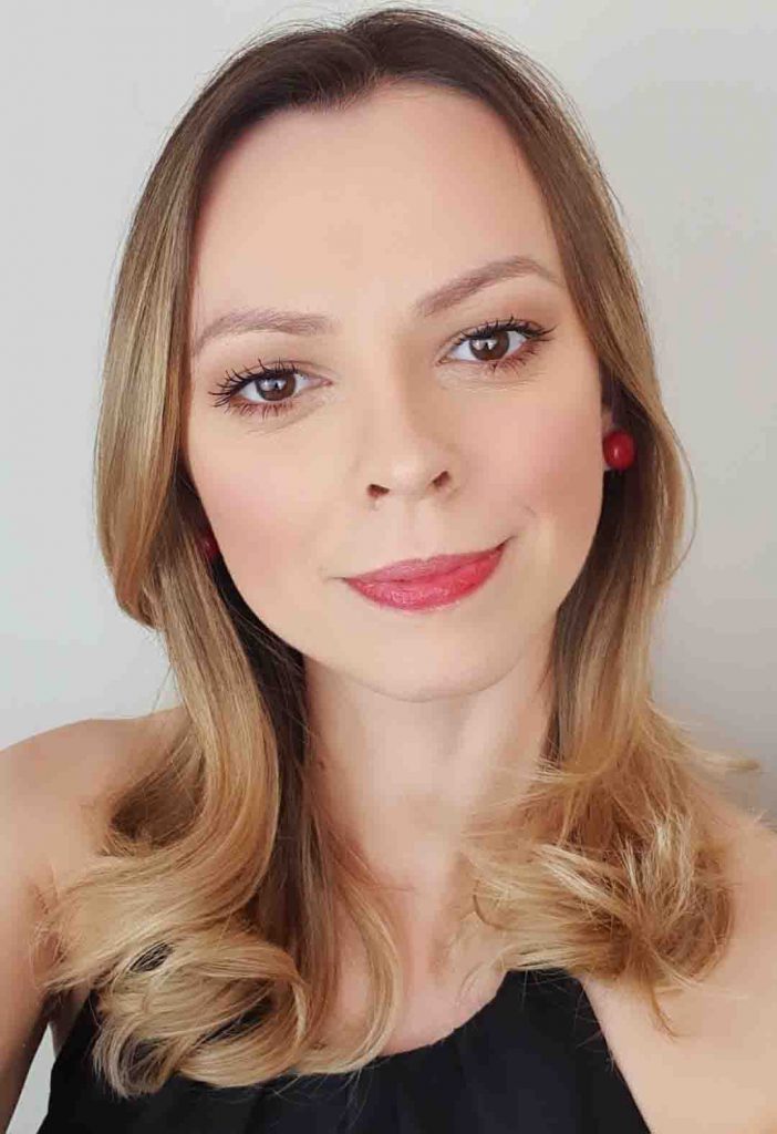 Lábios Hidratados e com Cor: Batom ou Gloss para Finalizar - inspiração 2