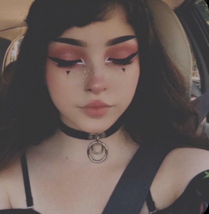 Fixação e Durabilidade: Garantindo o Look o Dia Todo - inspiração 2