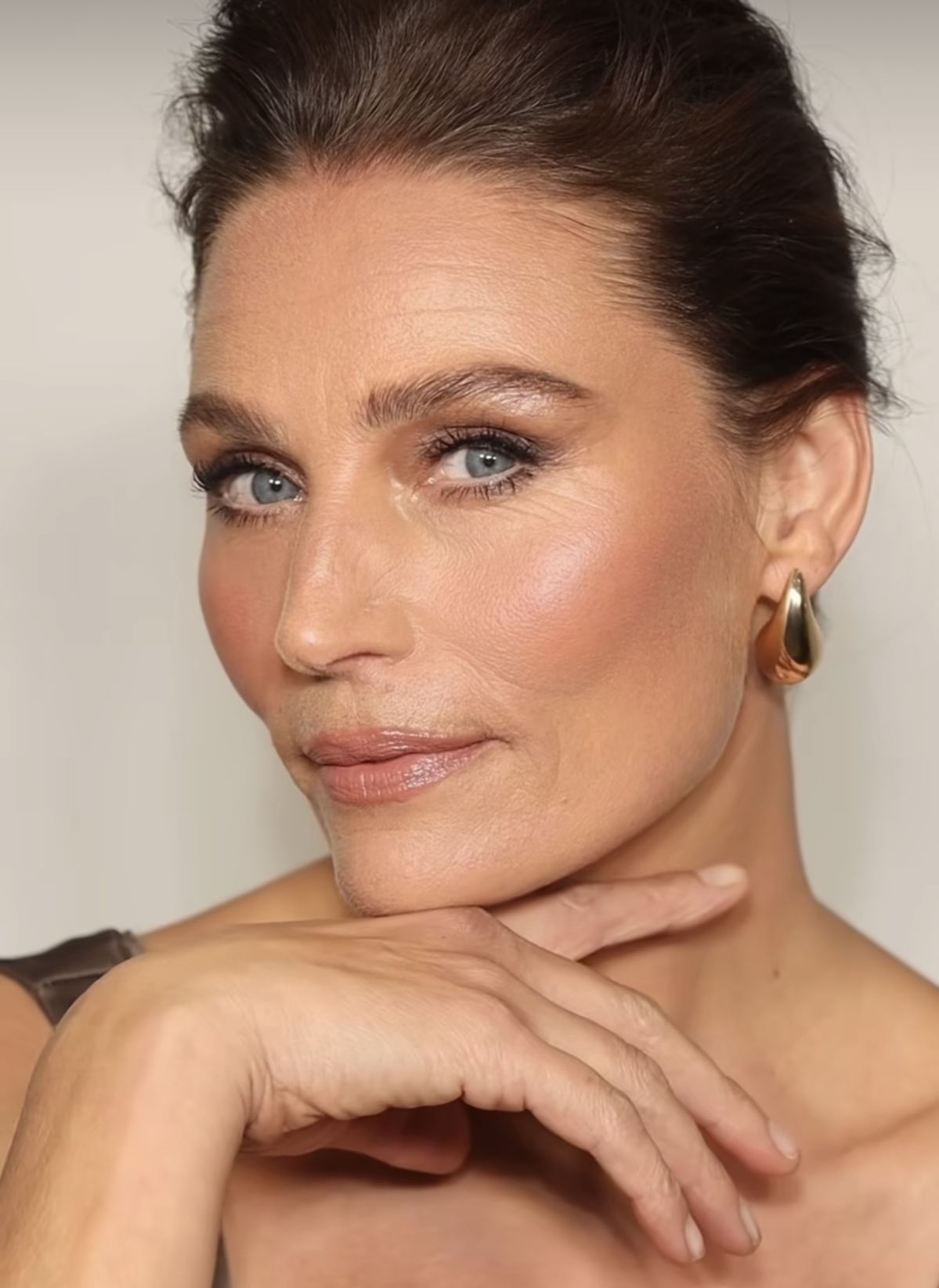 Base Leve: Cobertura Natural que Uniformiza o Tom - inspiração 1