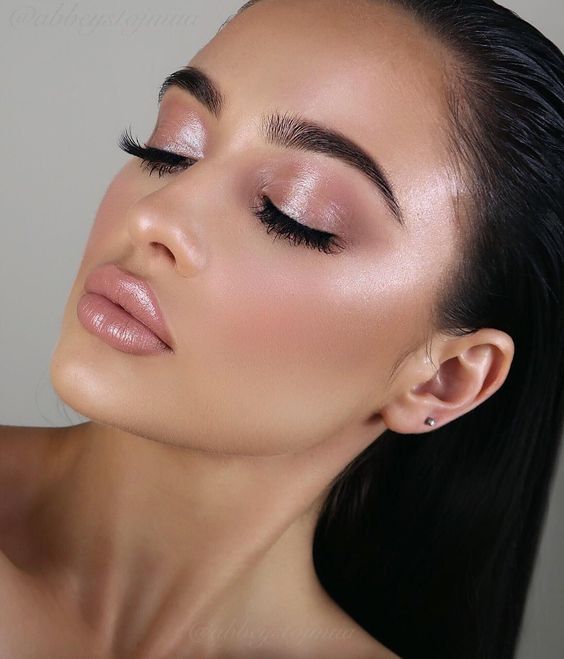 Boca de Impacto: Cores Ousadas e Acabamentos Matte ou Cremoso - inspiração 2