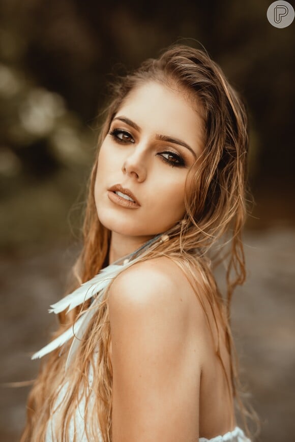 Máscara de Cílios: Volume e Alongamento Sem Igual - inspiração 1