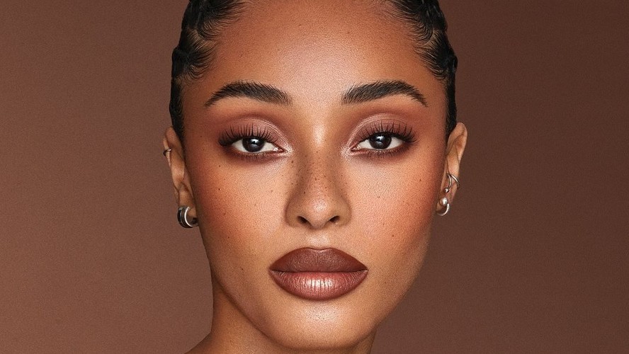 Batom de Longa Duração: Opções que Resistem à Oleosidade - inspiração 2