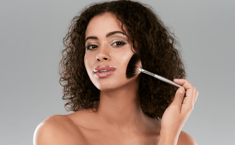 Pincéis Chanfrados: Para um Contorno Iluminado e Preciso - inspiração 2