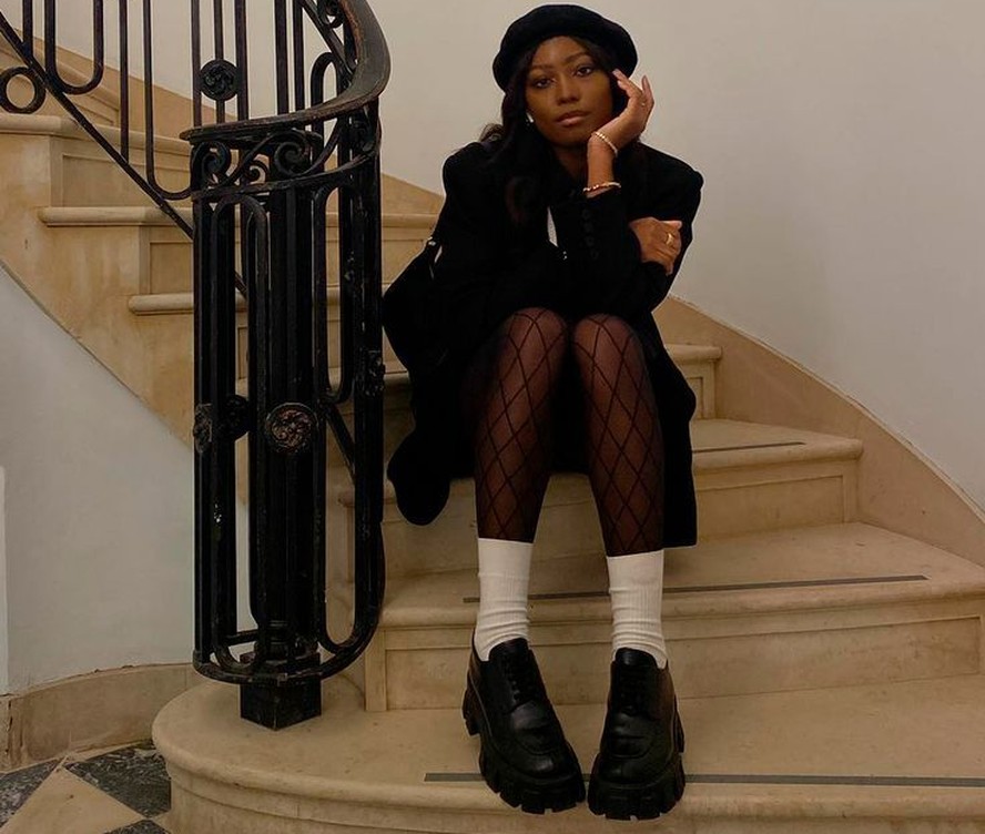 Meia-Calça com Texturas: Detalhes que Elevam seu Visual - inspiração 1