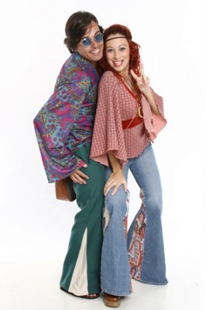 Calças Boca de Sino e Flare: A Nova Silhueta que Abraça o Corpo - inspiração 1