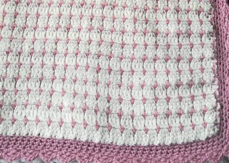 Crochê em Amigurumi: Personagens que Ganham Vida em Mantas Lúdicas - inspiração 1